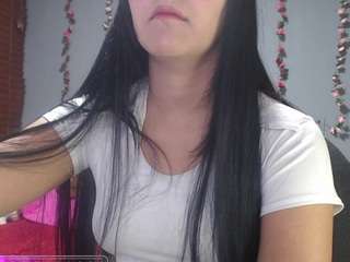 hilari18 Live Webcam on CamSoda