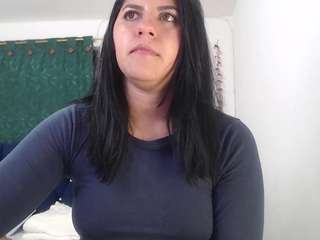 hilari18 Sex Cam Show