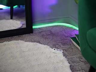 SaraiAngel live webcam on Soda Cams