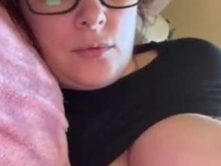 alexa54's CamSoda show and profile