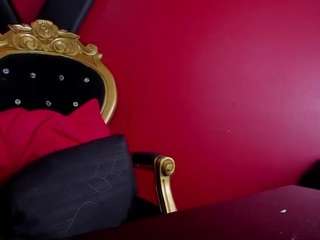 elinne-hendrix Live Webcam on CamSoda