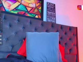 elinne-hendrix webcam model