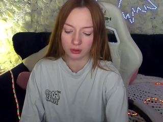 FoxyMayy live webcam on Soda Cams