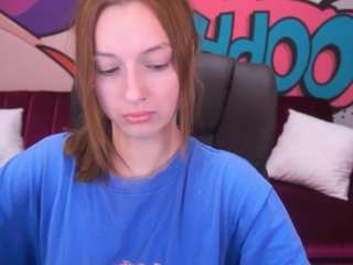 FoxyMayy live webcam show