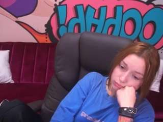 FoxyMayy live webcam show
