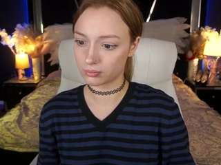 FoxyMayy live cam