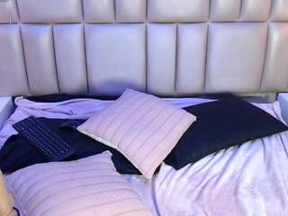 julitpink webcam model