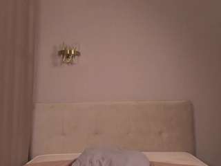 lucretiashelhame... Live Webcam on CamSoda