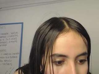 miafischer2's CamSoda show and profile