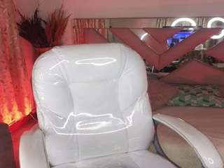 miafischer2's CamSoda show and profile