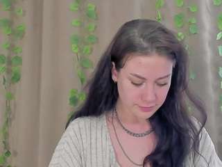 miakhallirae webcam