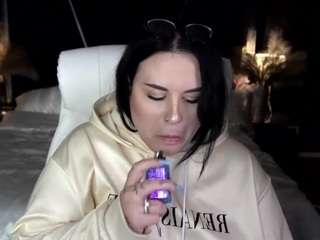 serahmirabeli webcam model