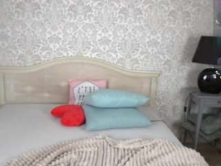 crystalblissi Live Webcam on CamSoda