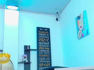 chloe-thunders Live Webcam on CamSoda