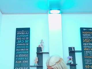 chloe-thunders Live Webcam on CamSoda