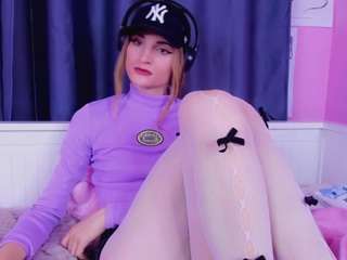 crimsonash Live Webcam on CamSoda
