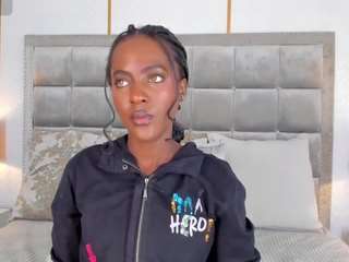 dakotawangi Live Webcam on CamSoda