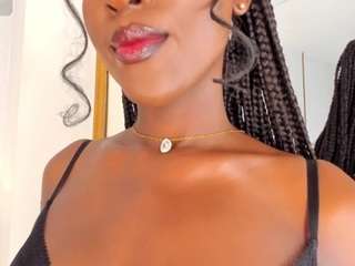 dakotawangi's CamSoda show and profile