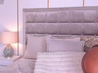 dakotawangi live cam profile