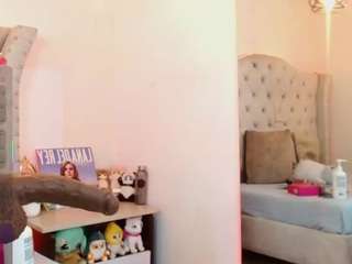 eva-walker's CamSoda show and profile