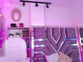 eva-walker Live Webcam on CamSoda