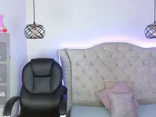 eva-walker Live Webcam on CamSoda