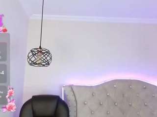 eva-walker webcam model