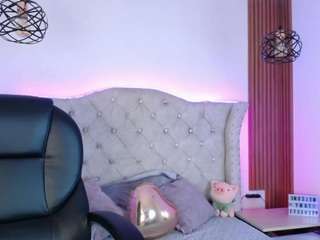 eva-walker webcam model