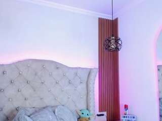 eva-walker Live Webcam on CamSoda