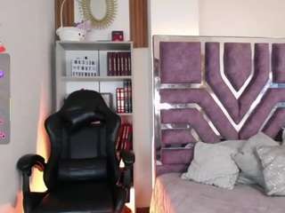 eva-walker webcam model