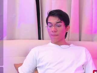 Jessyy-Mateus live webcam on Soda Cams