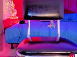 jessyy-mateus's CamSoda show and profile