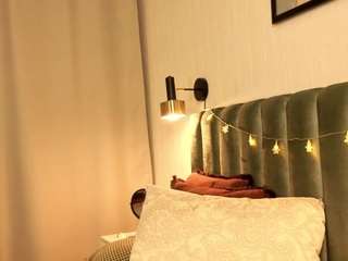 leia-pixie Live Webcam on CamSoda