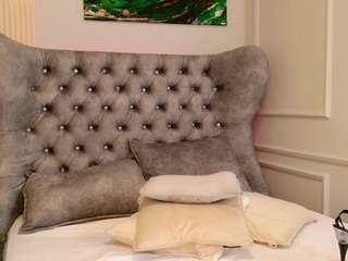 le modèle meganxdesire est en webcam porno dans un show sur le site camsoda, il possède les tags suivants: anal,sexy,lovense,asian,naked,no drinking,oil,orgasm,pov,pussy,shaved pussy,lingerie,smoking,solo,squirter,strip,striptease,tattoos,toys,wet