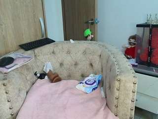 pamelatiina's CamSoda show and profile