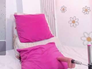ahinoa-79 Live Webcam on CamSoda