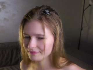 KanishaSkrocki live cam preview