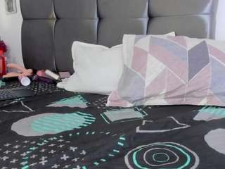 Karol-wish live webcam show