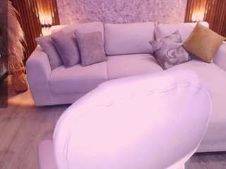 megann-williamss - Live HD Webcam