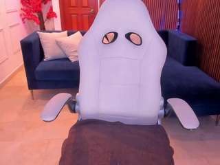 Megann-Williamss live cam preview