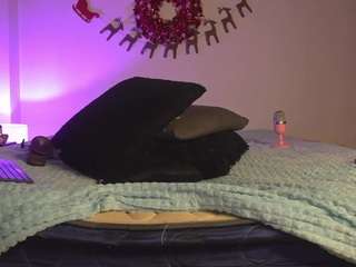 noah-0814 Live Webcam on CamSoda