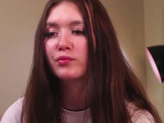 candy-leya's CamSoda show and profile