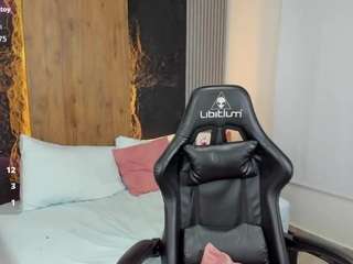  clara-luuu chat room