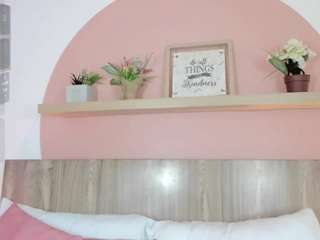 clara-luuu Live Webcam on CamSoda