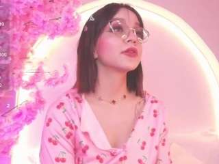 clara-luuu live profile