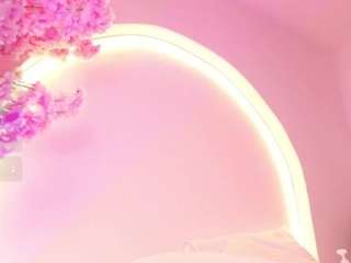 clara-luuu live webcam show