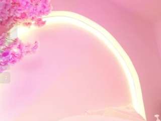 clara-luuu live webcam show