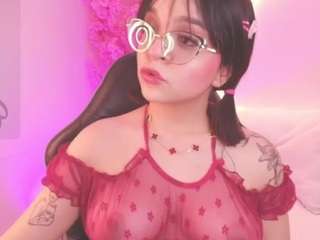 clara-luuu live webcam show