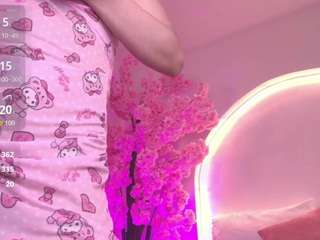 clara-luuu live cam preview