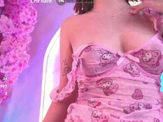 clara-luuu live cam preview